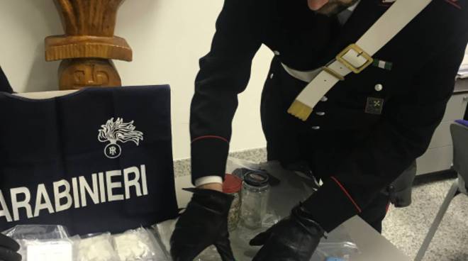 Blitz Dei Carabinieri 50enne Di Campione Con La Cocaina In Cucina Finisce In Cella Ciaocomo