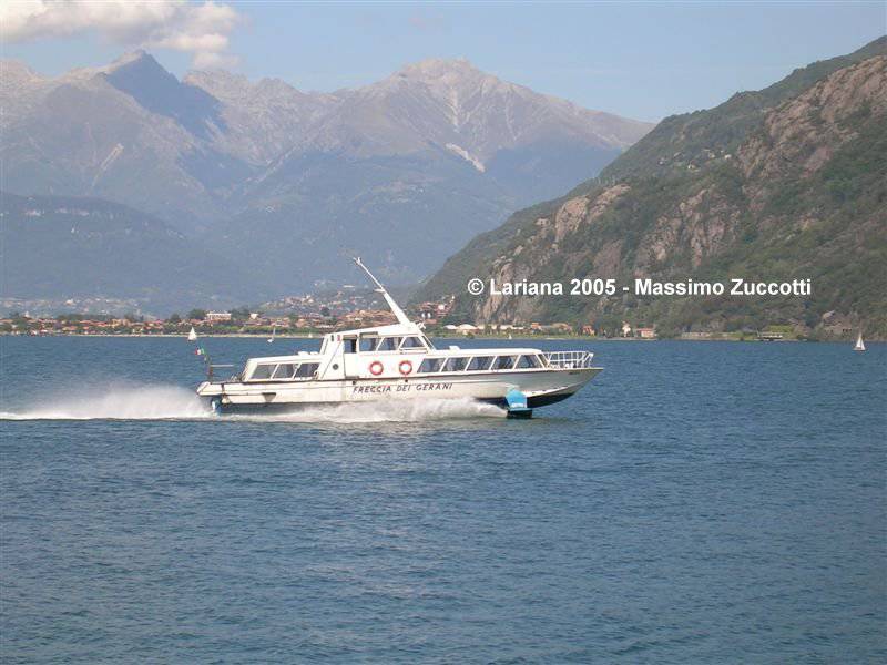 freccia dei gerani sul lago di como aliscafo