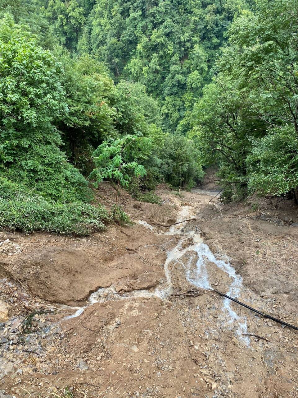 valle d'intelvi frane sulla provinciale e strada riaperta a senso unico alternato