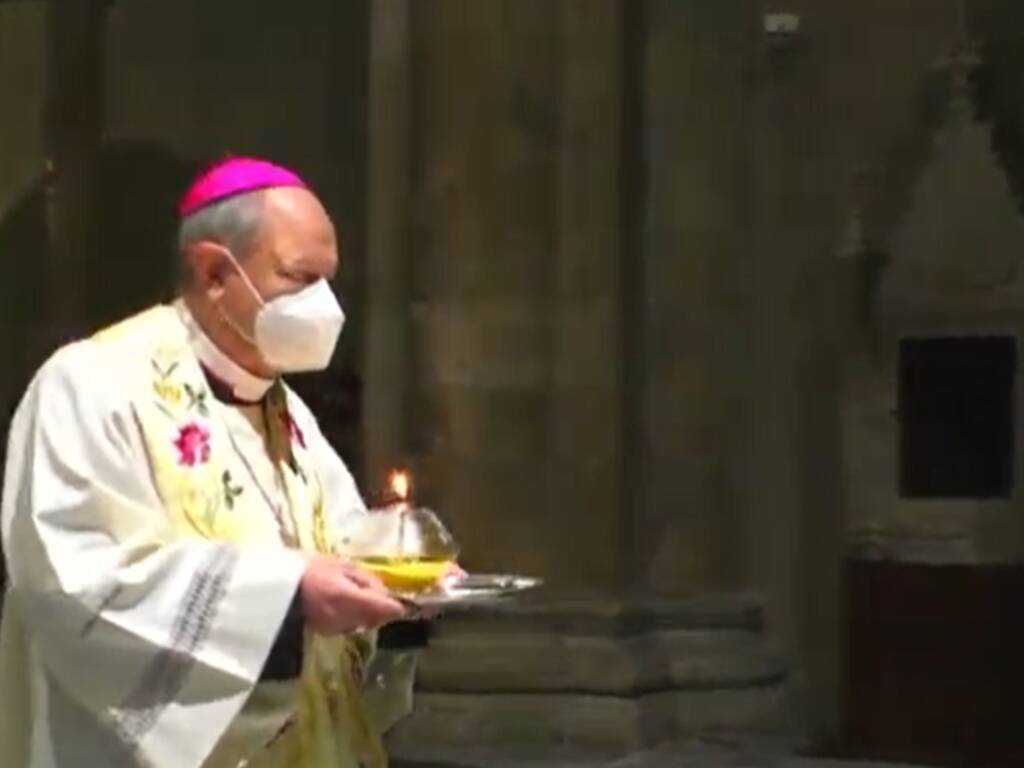 preghiera del vescovo oscar cantoni duomo di como contro la guerra