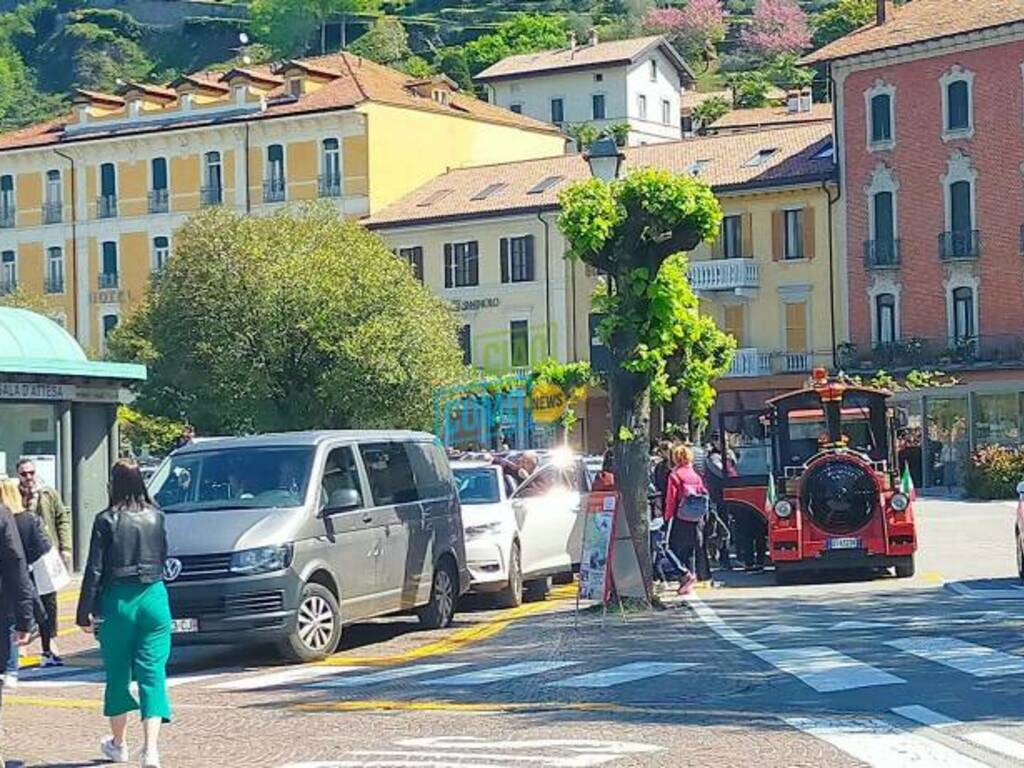 Un 25 aprile da grandi numeri sul lago: turisti e pienone a Bellagio