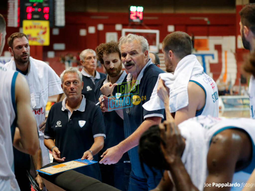 san bernardo cantù vittoria a trapani supercoppa e time out coach sacchetti