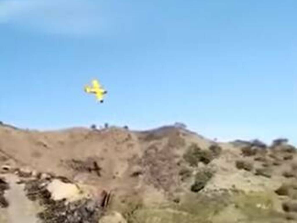 canadair caduto sull'etna a bordo anche pilota comasco matteo pozzoli