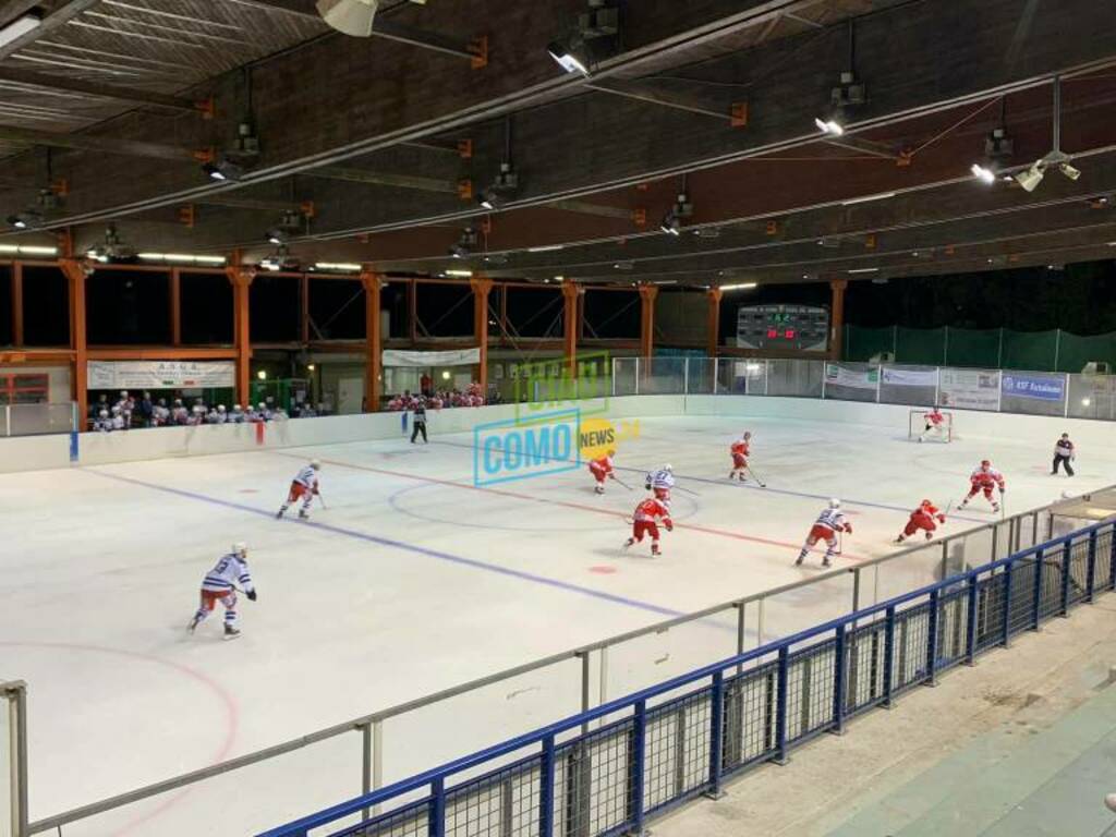 domenica sportiva lariana immagini como women tecnoteam albese libertas cantù e hockey como