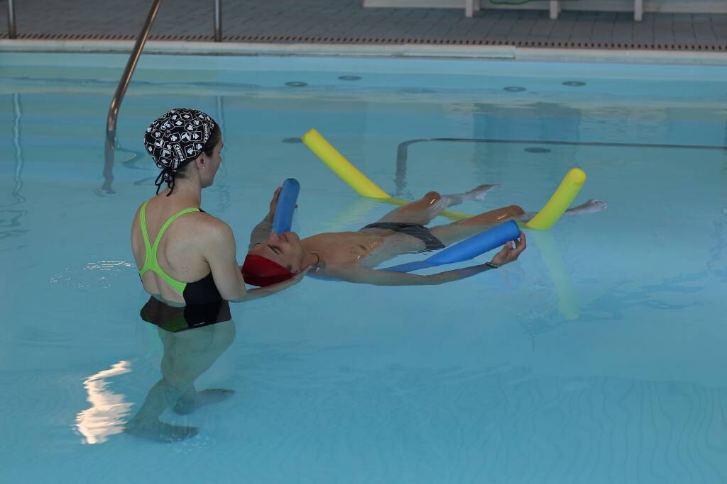 foto generica piscina riabilitazione disabili