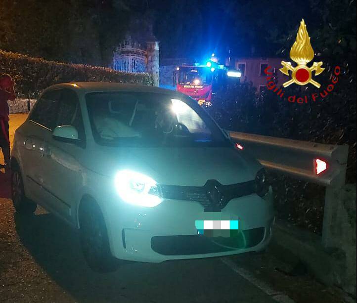 incidente stradale auto moto a faggeto lario soccorsi dei vigili del fuoco