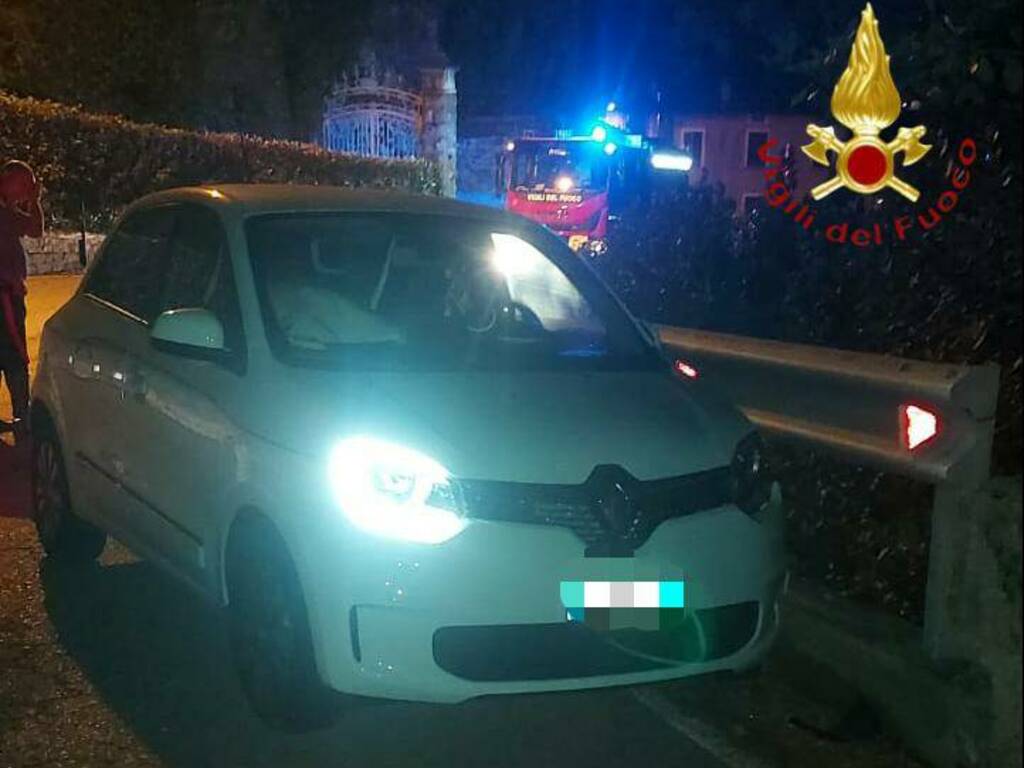 incidente stradale auto moto a faggeto lario soccorsi dei vigili del fuoco