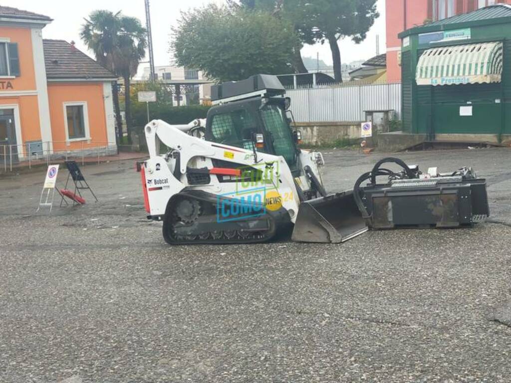 lavori parcheggio nord di camerlata cartelli e transenne