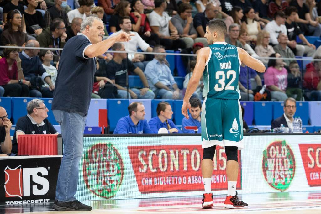 san bernardo cantù vince al debutto in campionato contro urania sacchetti