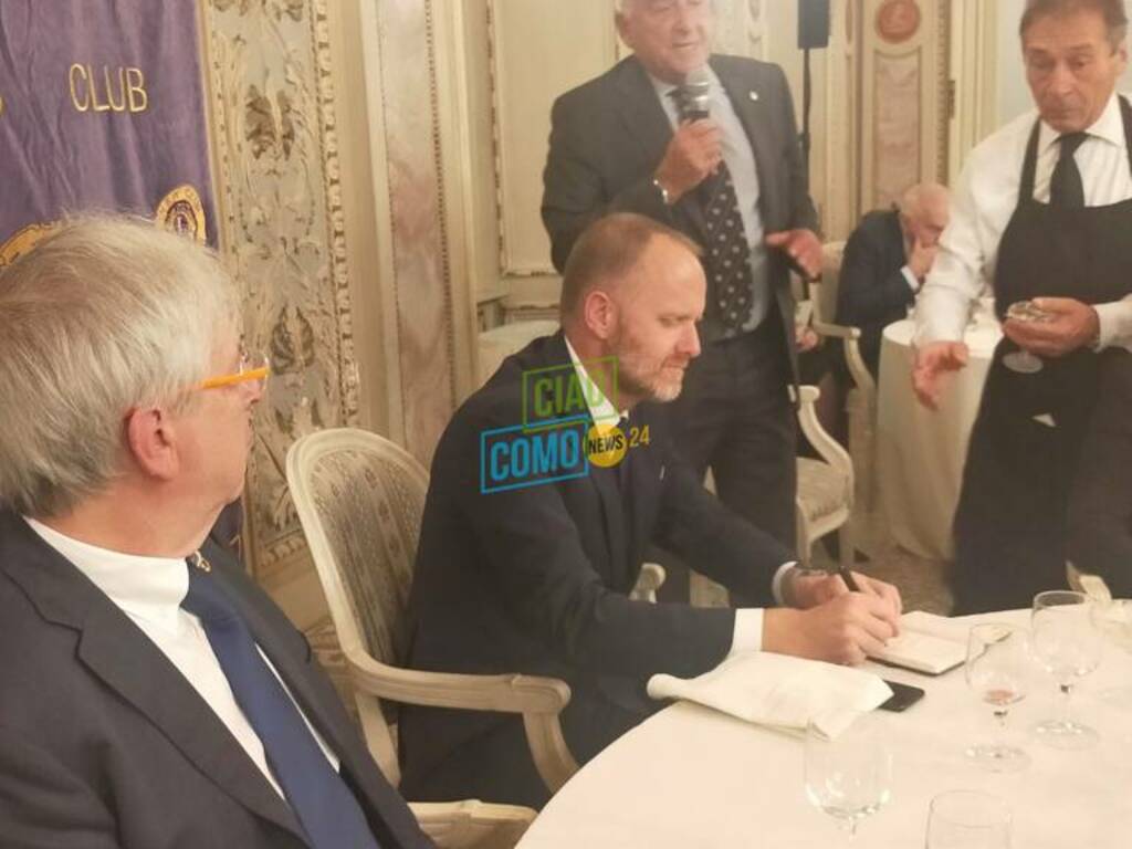 serata lions al sociale sindaco rapinese e invitati per la como del futuro