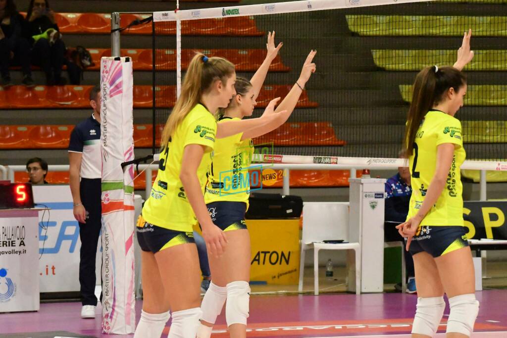 tecnoteam albese volley como vince turno infrasettimanale con club italia