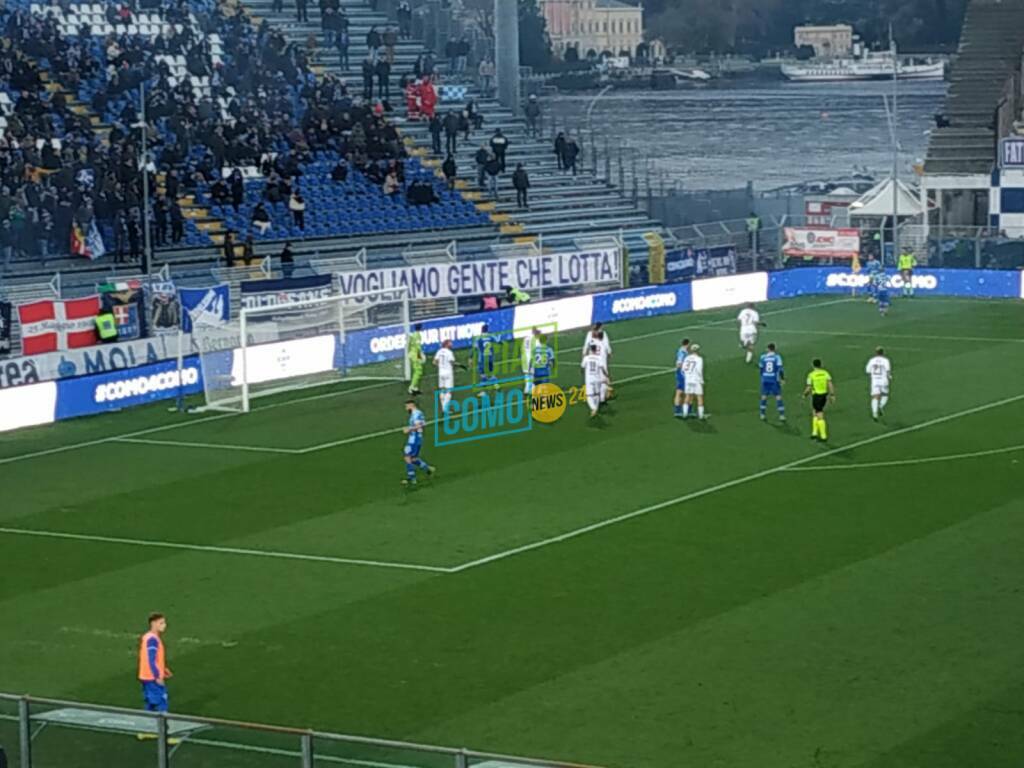 como reggina sinigaglia azioni squadre in campo tifosi curva altre azioni