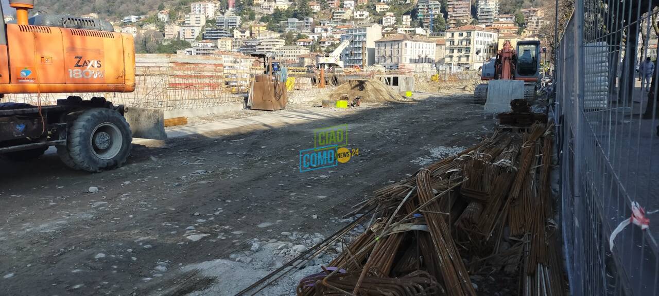 nuovo lungolago di como tratto tra darsena e piazza cavour