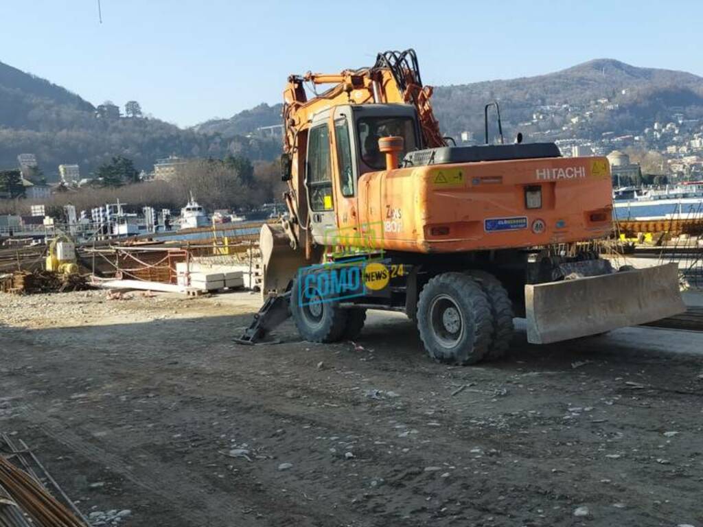 nuovo lungolago di como tratto tra darsena e piazza cavour