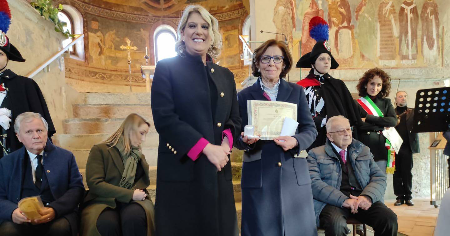 civiche benemerenze santa apollonia a cantù fito con comune e premiati