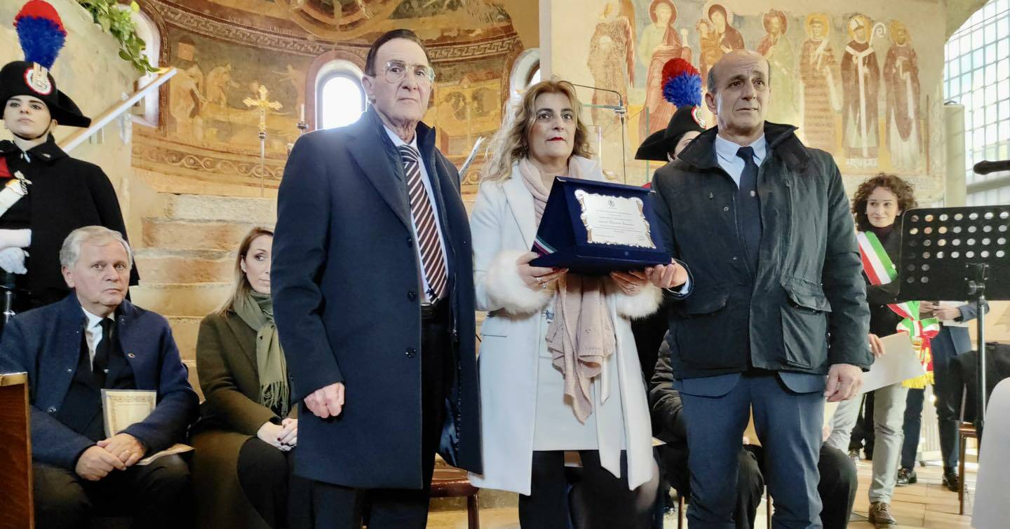 civiche benemerenze santa apollonia a cantù fito con comune e premiati