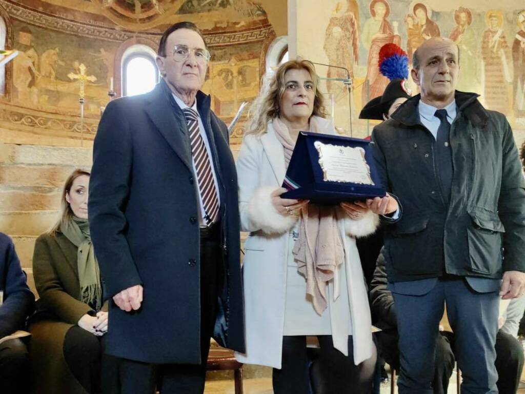 civiche benemerenze santa apollonia a cantù fito con comune e premiati