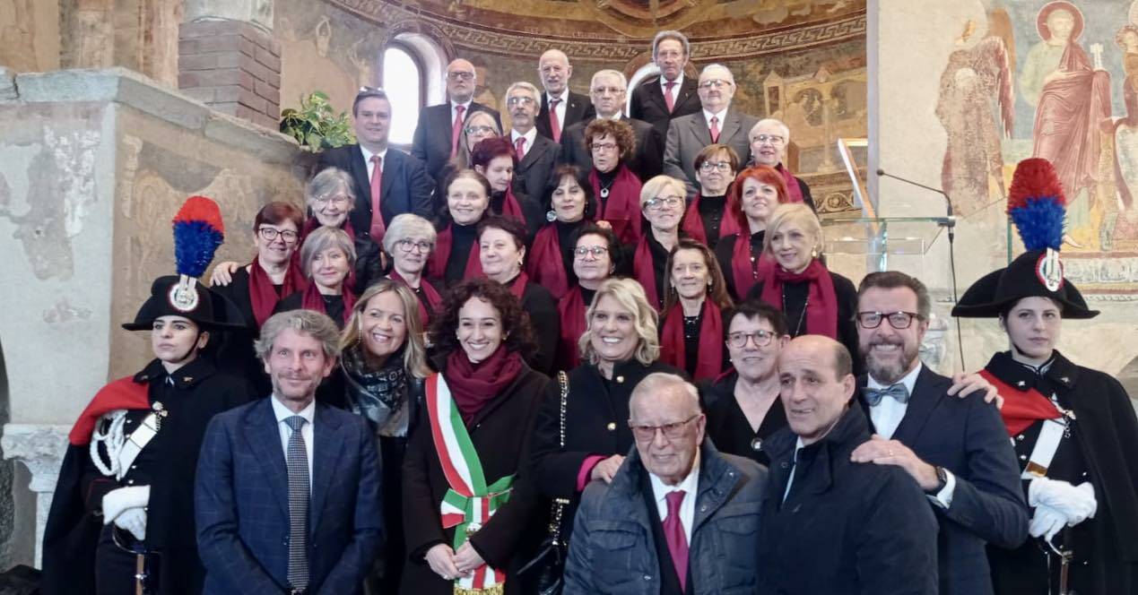 civiche benemerenze santa apollonia a cantù fito con comune e premiati