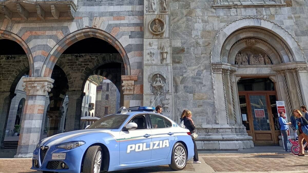 polizia como furto monopattino centro città foto generica