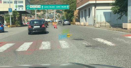 autostrada a9 brogeda buche su asfalto appena si arriva dalla svizzera