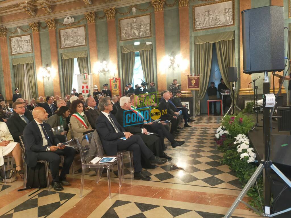 festa polizia a villa olmo como auto nel parco autorità questore