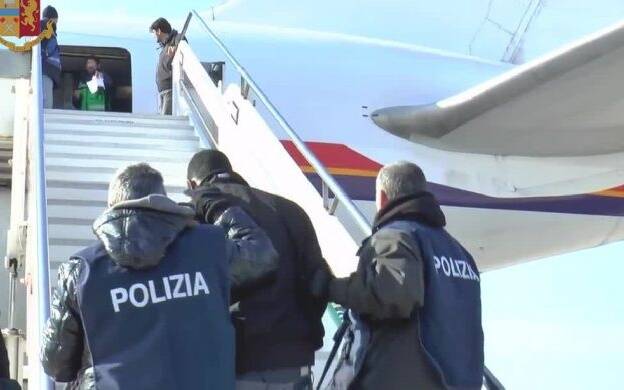 rimpatrio immigrato polizia