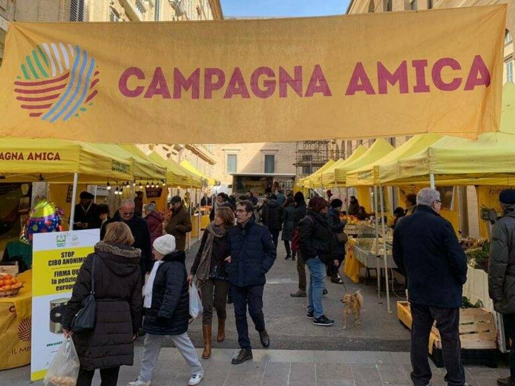 Coldiretti, ad Eupilio apre l'AgriMercato di Campagna Amica - CiaoComo