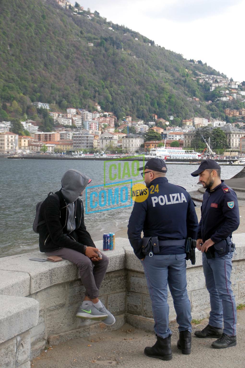 giardini a lago di como controlli polizia su stranieri presenti generiche controlli polizia e stranieri