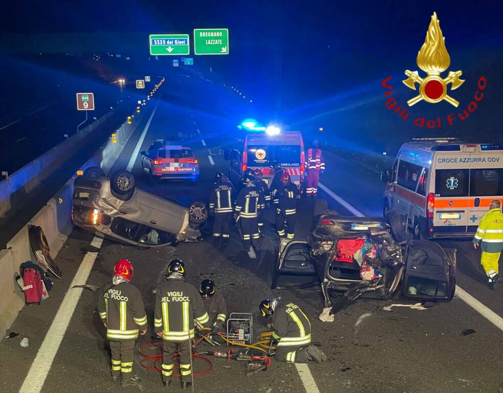 incidente a36 tra bregnano e lazzate notte schianto fra auto soccorsi vigili fuoco