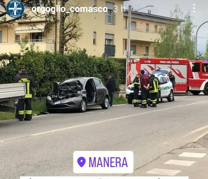 incidente auto e furgone manera di lomazzo foto di orgoglio comasco