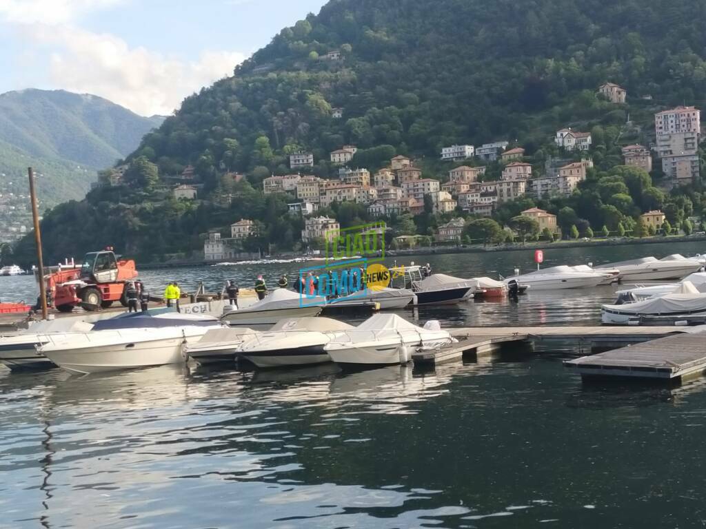 cadavere nel lago di como trovato questa mattina zona porto marina rilievi forze ordine