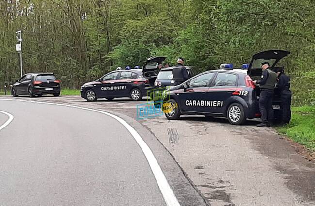 carabinieri controlli boschi spaccio smantellati bivacchi