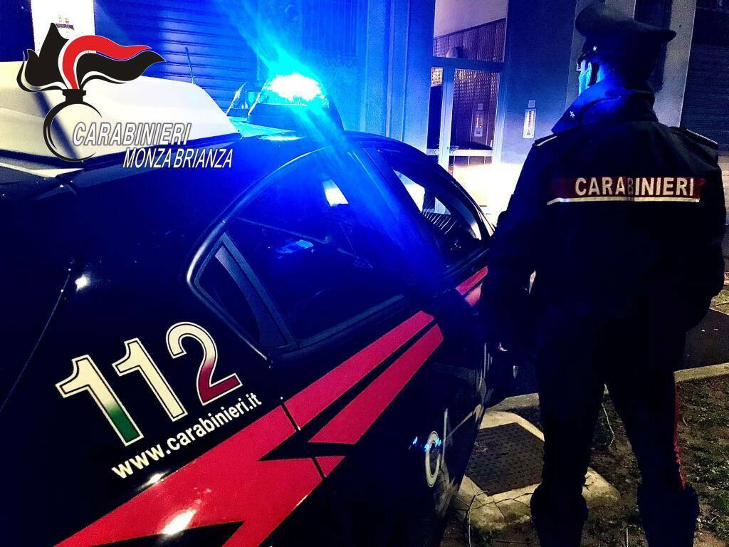 carabinieri di briosco fermano durante controllo auto con giovani inverigo droga