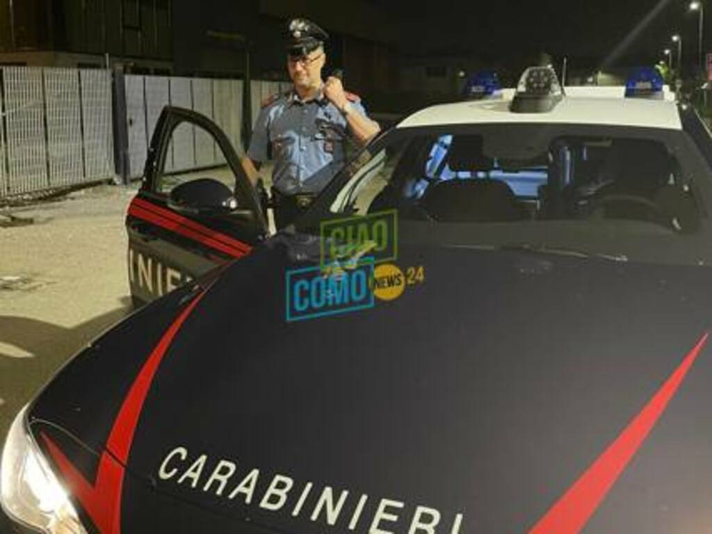 carabinieri compagnia di cantù intervengono per salvare giovane donna dal suicidio in casa