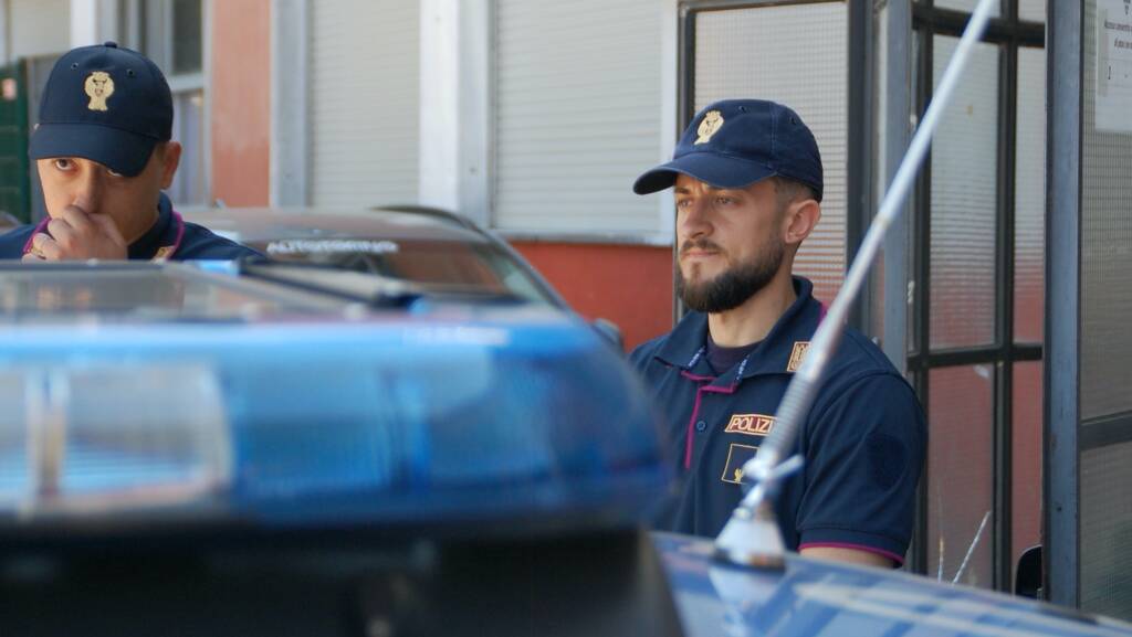 arrestati due giovani comaschi per tentata rapina polizia di stato