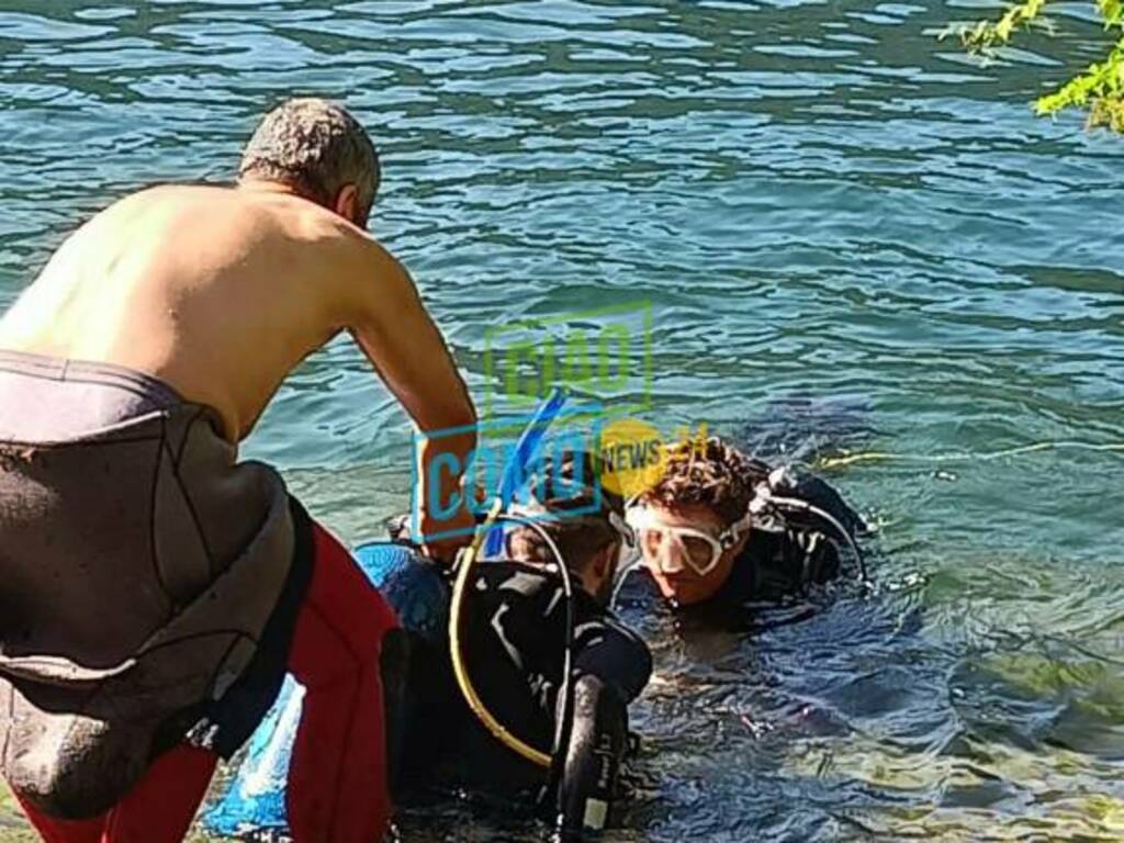 immersione invincible diving con ragazzo paraplegico lago a carate urio per ottenere brevetto sub