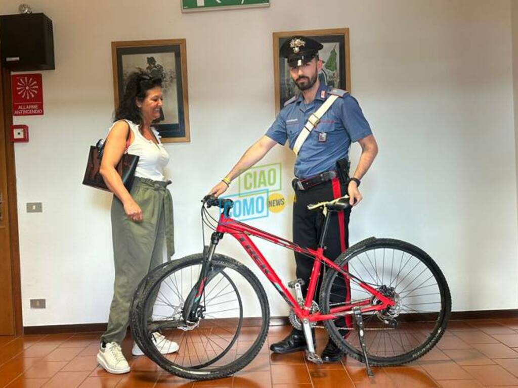 Il gps sulla bici rubata porta i carabinieri a un camper pieno di refurtiva