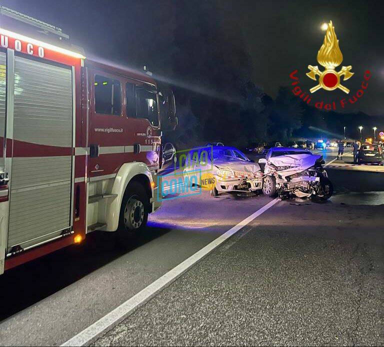 incidente notte alzate brianza scontro tra auto coinvolte anche alcune ferme