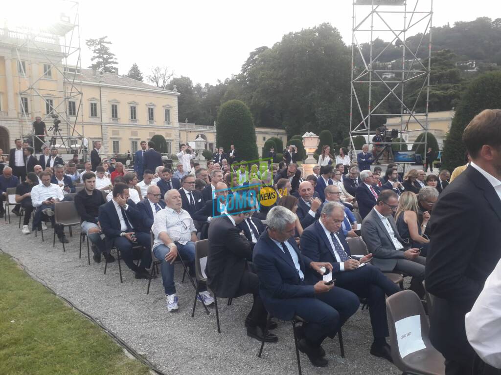 presentazione campionato serie b di calcio a villa olmo autorità e pubblico, prime tre giornate