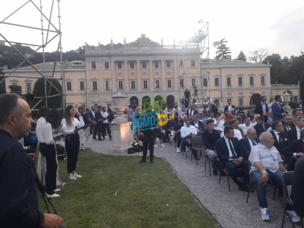 presentazione campionato serie b di calcio a villa olmo autorità e pubblico, prime tre giornate