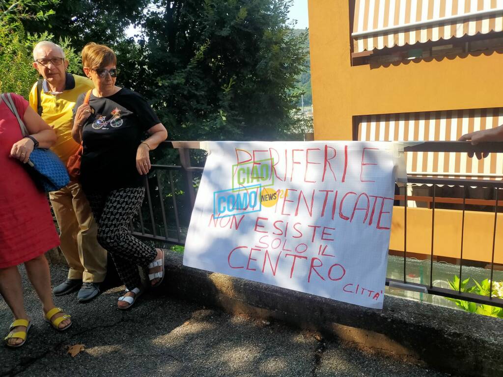 sagnino, la protesta dei residenti per il verde pubblico manifestazione via deledda