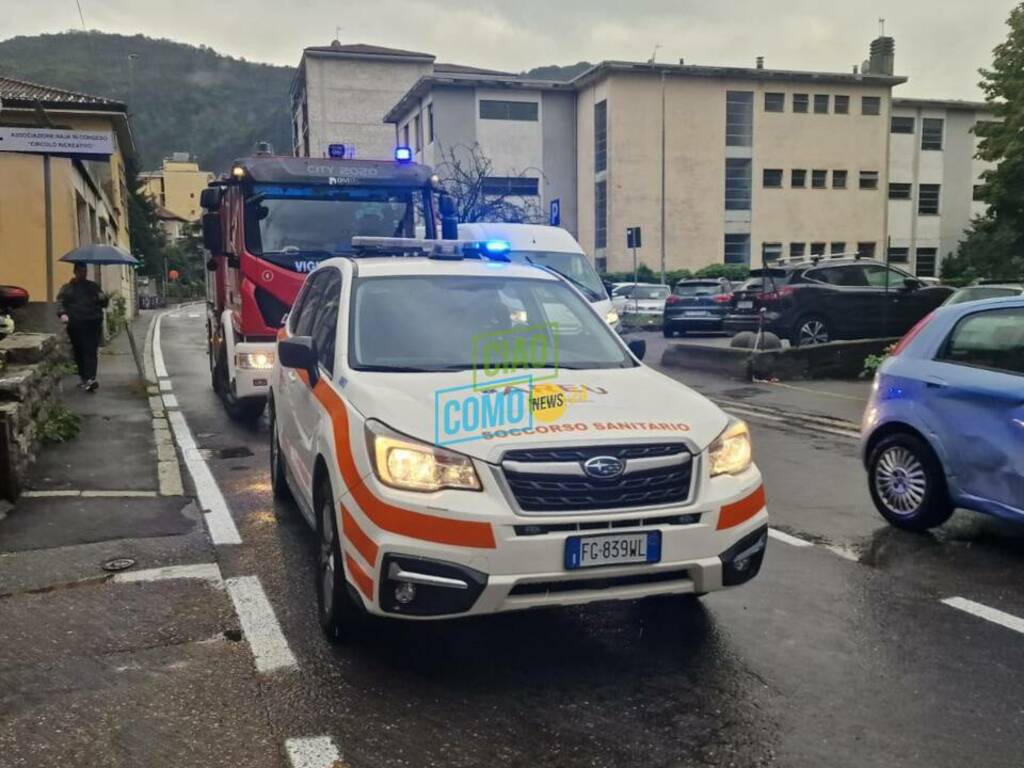 emorragia cerebrale per giovane mamma ponte chiasso via brogeda 118 e vigili del fuoco