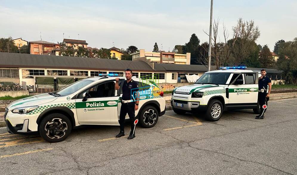 polizia locale cantù auto ed agenti generico per controlli