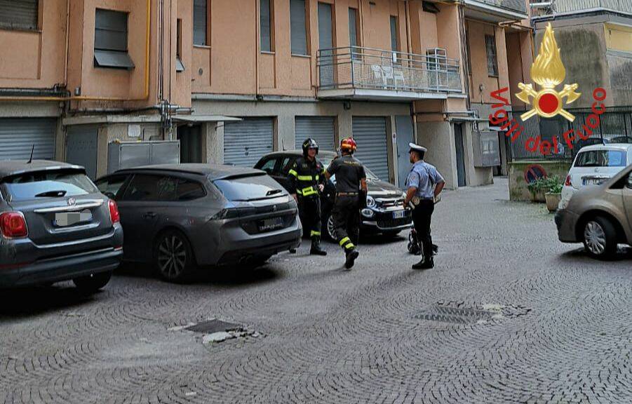 uomo intossicato via magenta como intervento vigili del fuoco esterno stabile