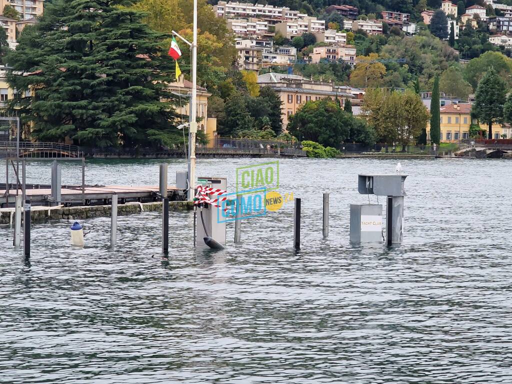 esondazione lago como, acqua alta e disagi allo Yacht Club: la situazione oggi