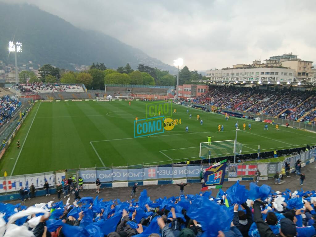 como cittadella sinigaglia coreografia tifosi in curva e tifo