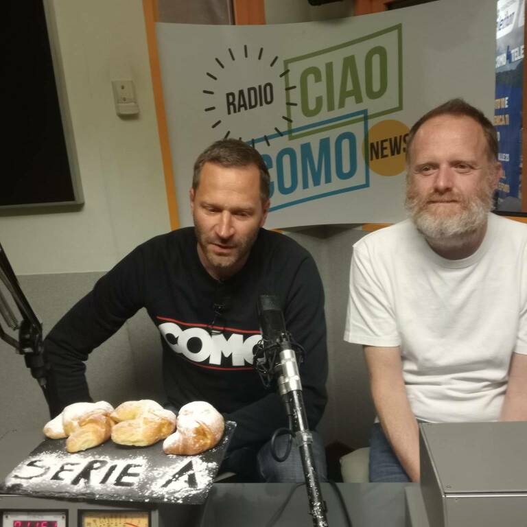 festeggiaenti como in a da noi in studio il Ds Ludi e il sindaco rapinese ciaocomo mattina