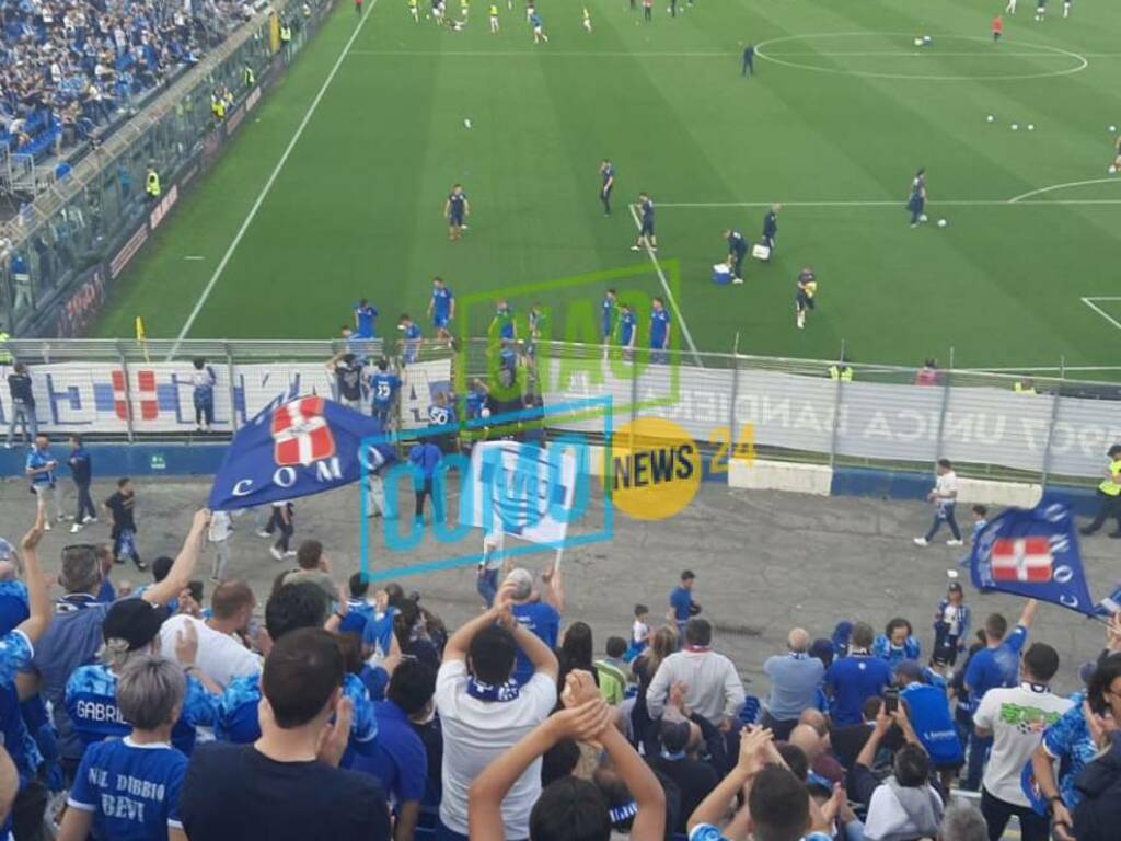 La festa dei tifosi azzurri: esplode la gioia in città ed allo stadio per la promozione in A