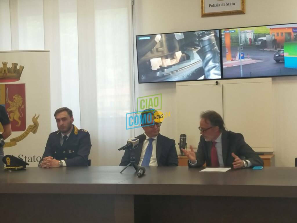 la polizia presenta operazione contro spaccio e criminalità hocus pocus questura como