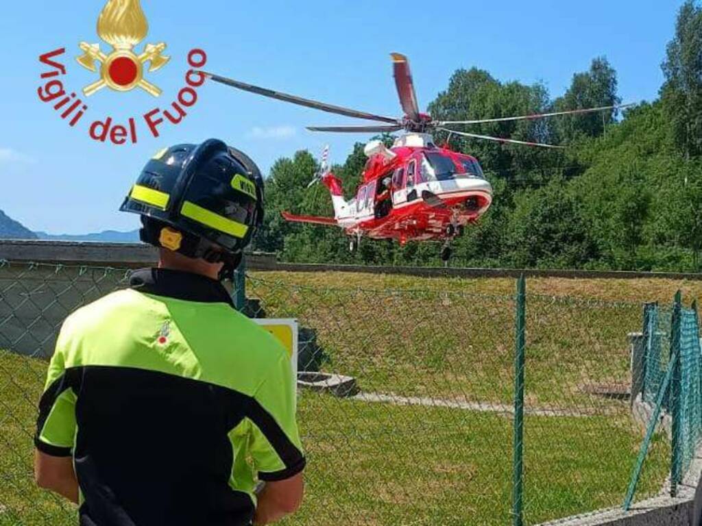 intervebti vigili del fuoco recuoero pensionato canzo e due escursionisti affaticati da caldo palanzone